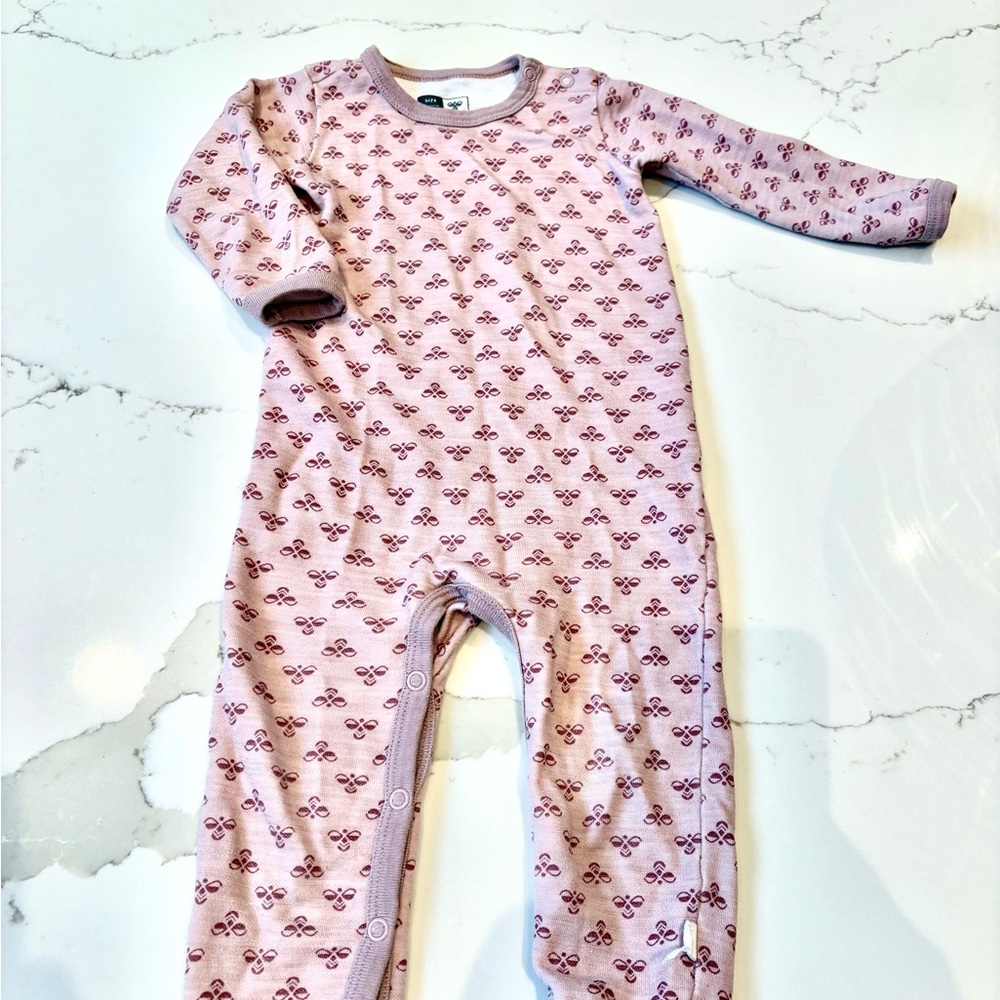 Hummel made in Ukraine Size 9-12 Wool Dungarees One Piece Pink Maroon